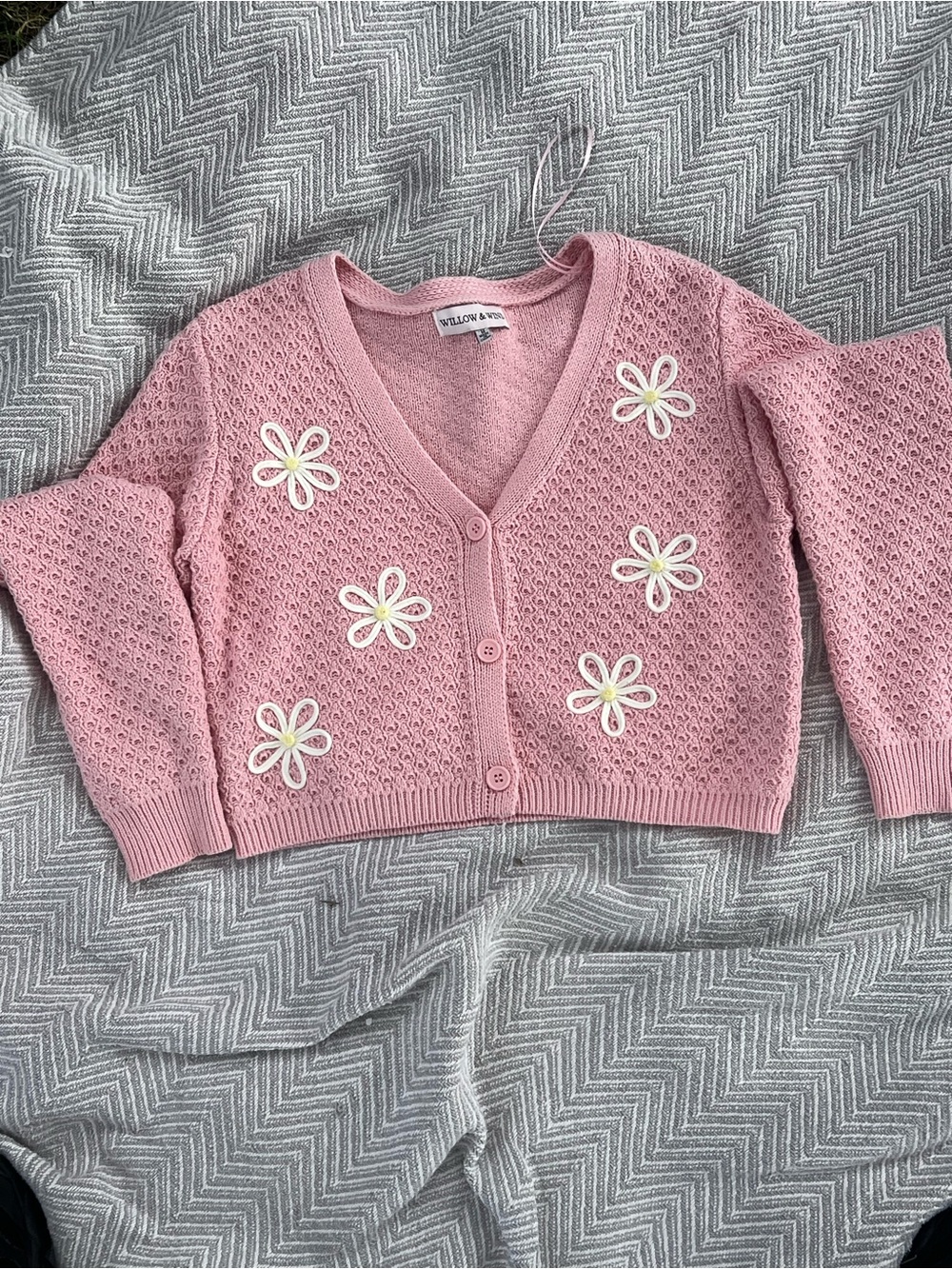 Willow & Clay Pink Cropped Daisy Knit Cardigan